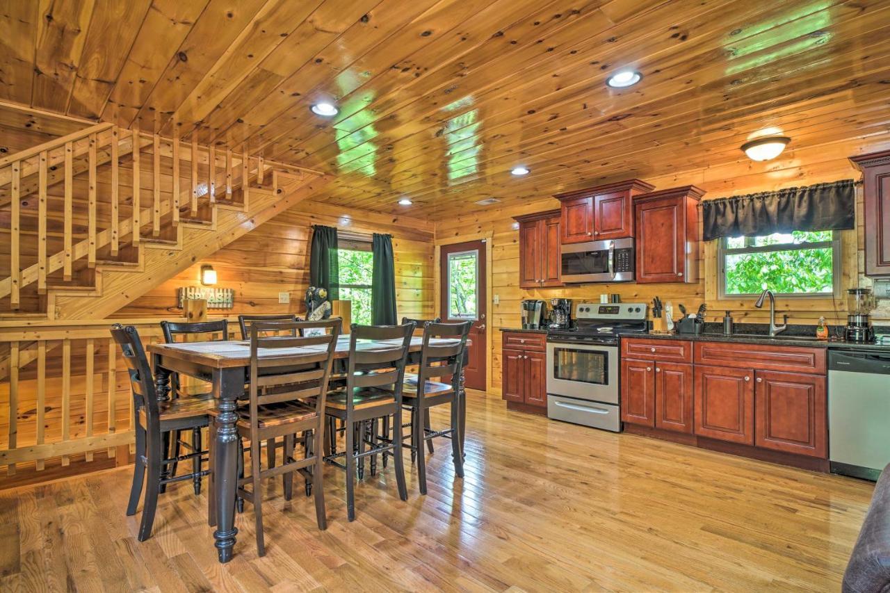 סביירוויל Pigeon Forge Cabin Sauna, Saltwater Pool And Views! מראה חיצוני תמונה